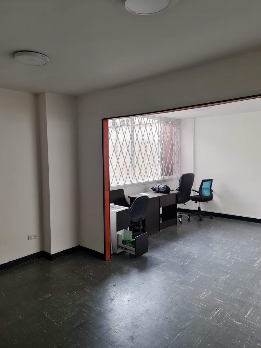 Cl. 17 #8-54, Bogotá, Colombia 5